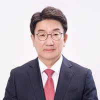 권성동